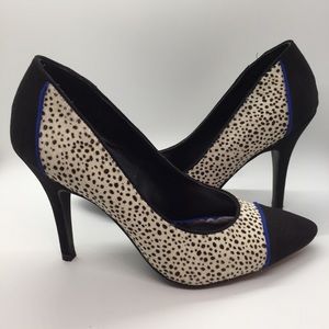 -🔥 Lulu Townsend Suede & Calf Hair Pumps